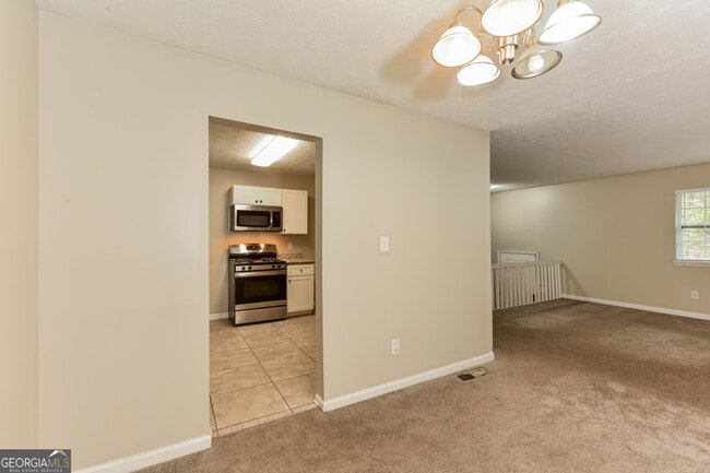 Photo - 5869 Bobbin Ln