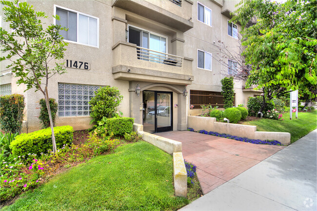 Building Photo - Courtyard on Miranda Rental