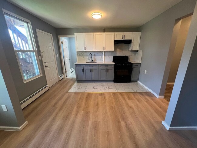 Photo - 542 River St Unit 2