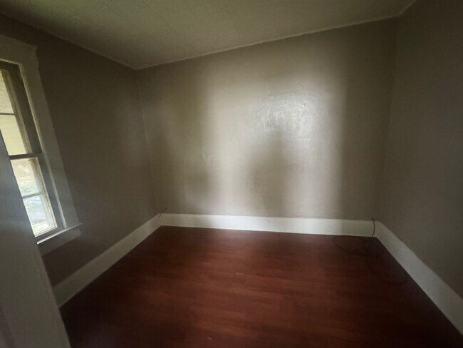 6401 Gertrude Ave Unidad Back Unit