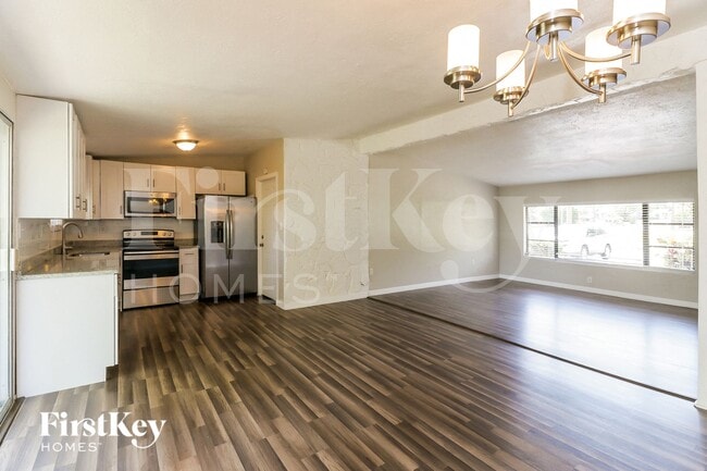 Photo - 1003 W 14th St