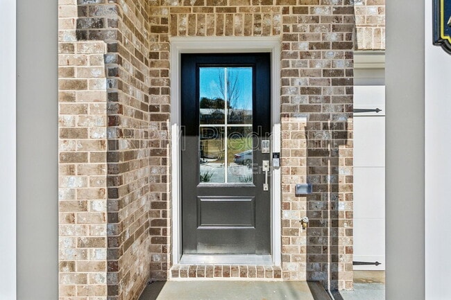 Photo - 1604 Halbrook Pl SW