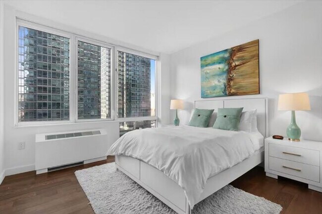 605 W 42nd St Unit SI ID1025333P