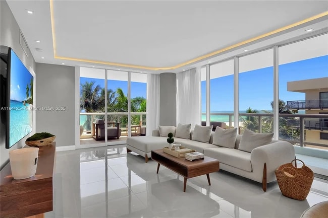 Photo - 4201 Collins Ave Unidad APT 401