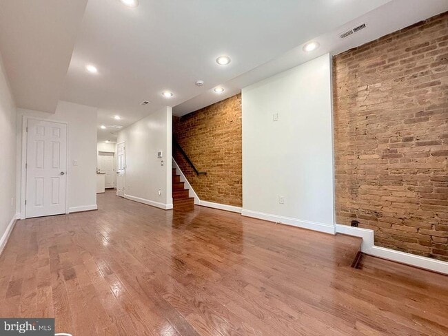 Photo - 1268 Glyndon Ave