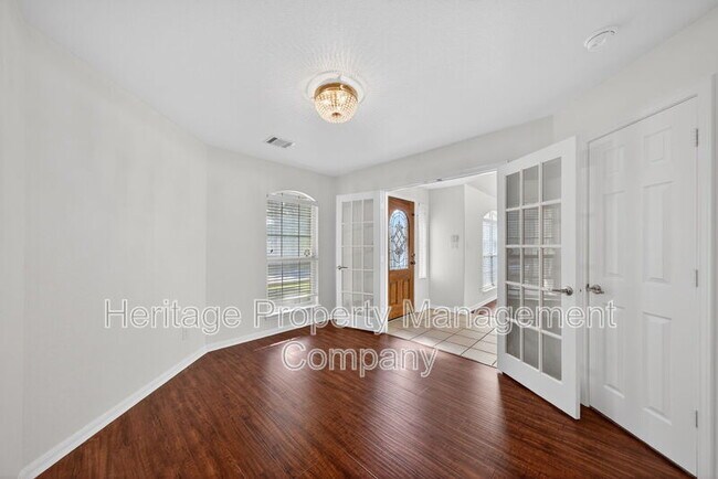 Photo - 1115 Willow Knoll