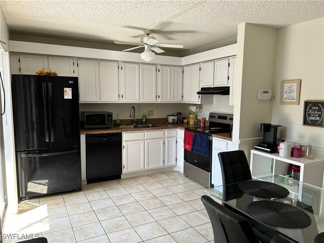 Photo - 5201 Cedarbend Dr Townhome