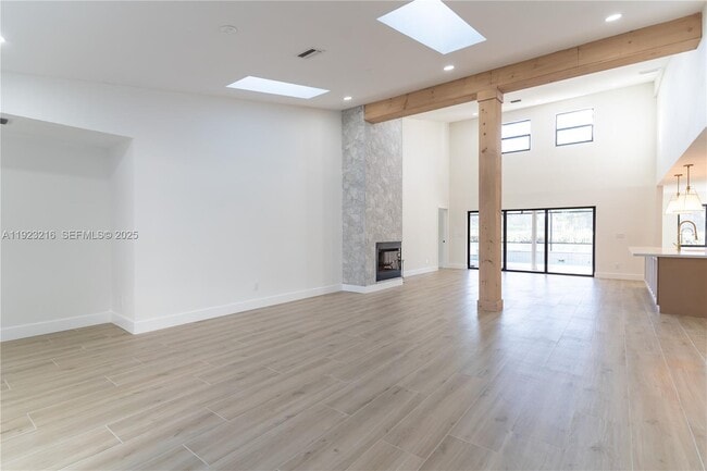 Photo - 16701 Bobcat Dr