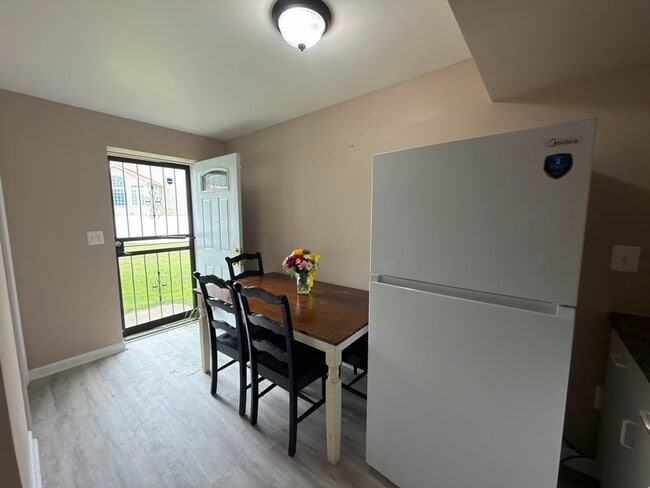 Photo - 12045 Bamburgh Ct Unidad Basement Room 1