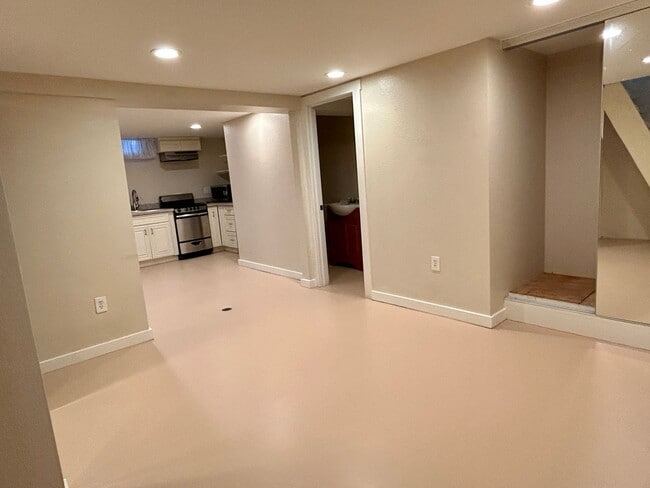 Photo - N San Pedro Unit 3C