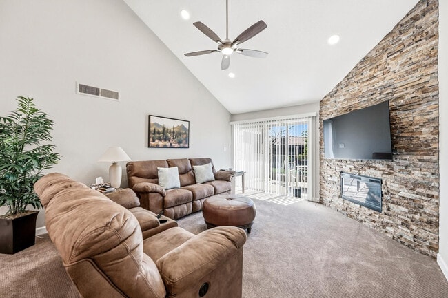 Photo - 7340 N Vía Camello Del Norte Unit 234