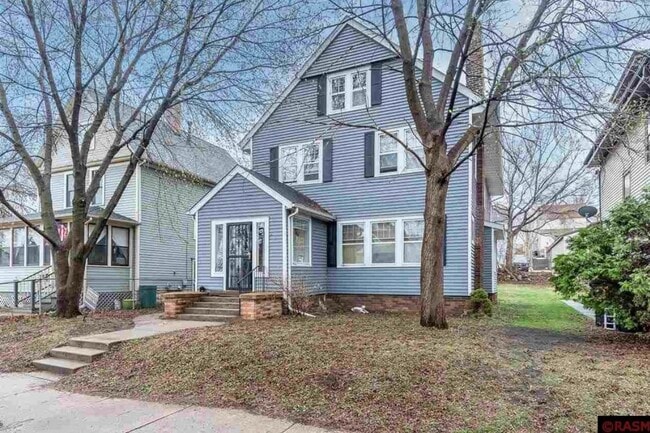 Photo - 207 Van Brunt St Unidad 2