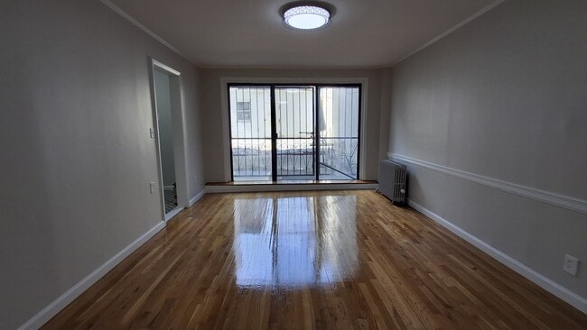 Building Photo - 330 Hudson St Unit 1