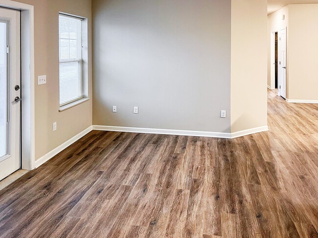 Photo - Deer Creek Village