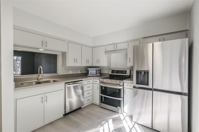 Photo - 817 S Ripple Creek Dr Unidad 4 Rental