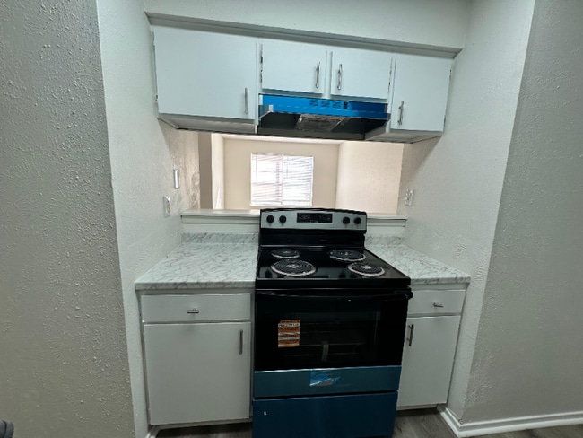 Photo - 948 Whittington Ave Unidad 13