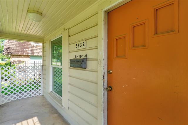 Photo - 5832 Locke Ave