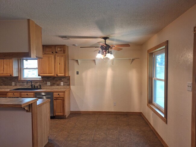 Photo - 3BR/2BA Home with Private Yard in Crowley