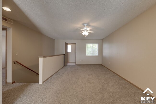 2 bedroom, living room