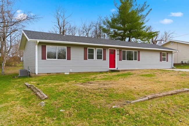 Photo - Newly Remodeled | 4 Bedroom | 3 Bathroom | 2 Ensuite's | Nixa, MO School District!