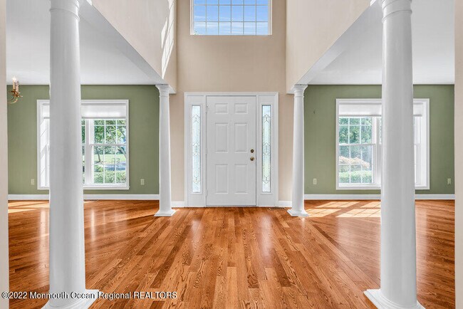 Photo - 33 Cottonwood Dr