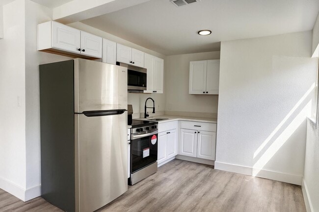 Photo - 2606 E 18th Ave