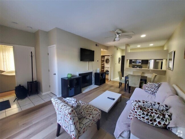 Building Photo - 8055 Cambridge St Unit 19 Rental