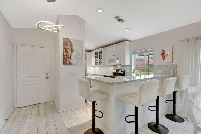 Photo - 15 Admirals Ct