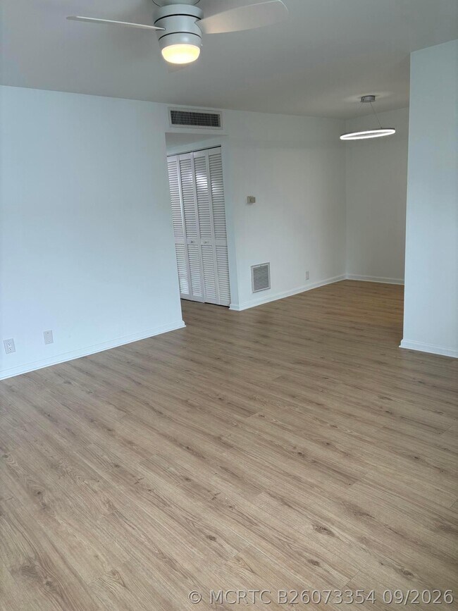 Photo - 2860 NE 14th St Unit 404D