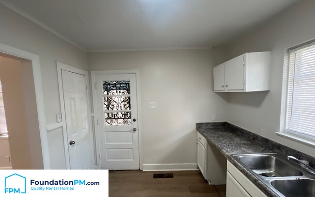 Photo - 2143 Vollintine Ave