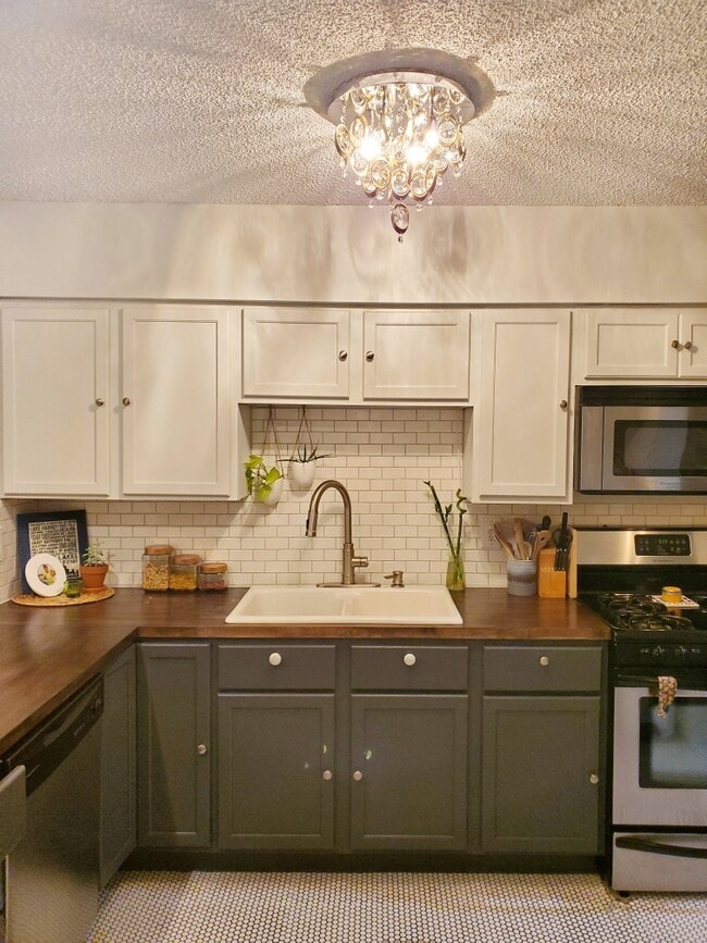 Photo - 2639 Colfax Ave S Unidad 103