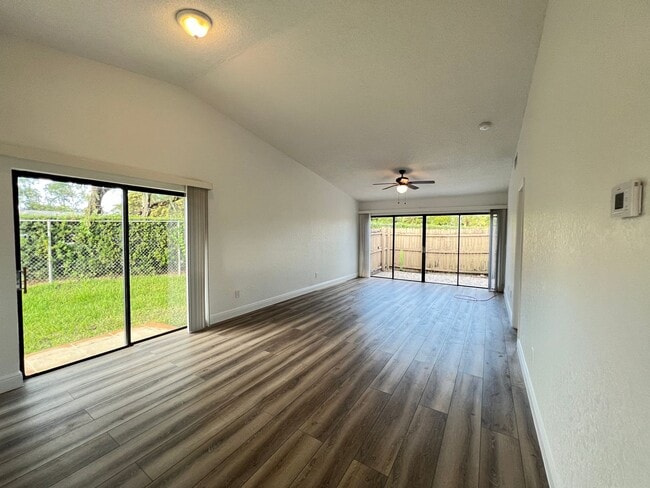10267 Boca Bend W