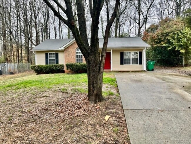 Photo - Adorable 3 bedroom 2 bath Ranch style home. Located in the Bridlewood community