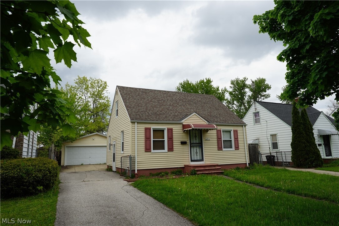 Photo - 16913 Lotus Dr
