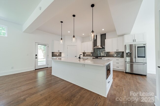 Building Photo - 1401 Kennon St Rental