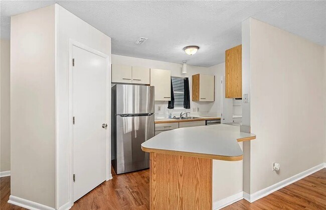 Photo - 1006 Brookhollow Dr Unit Apt 9