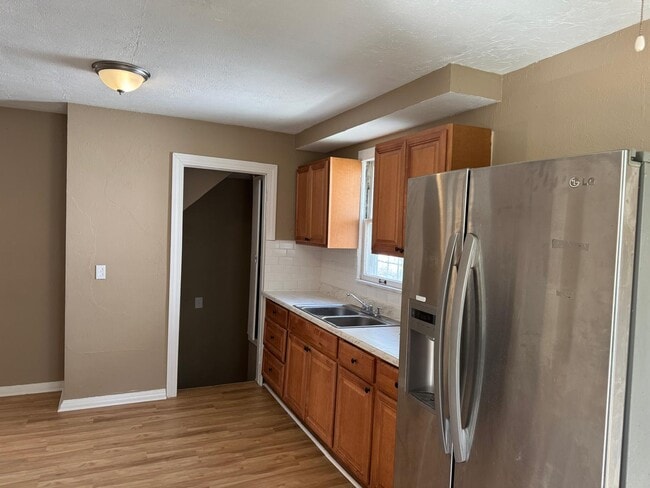 Photo - 19357 Blackstone St