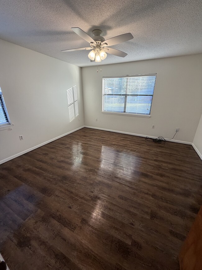 Photo - 817 Tanager Rd