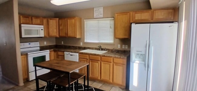 Photo - 672 Theresea Ct