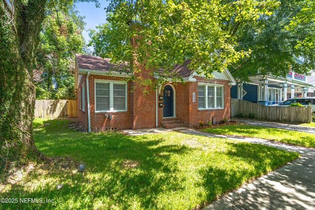 Building Photo - 2039 Dellwood Ave Rental