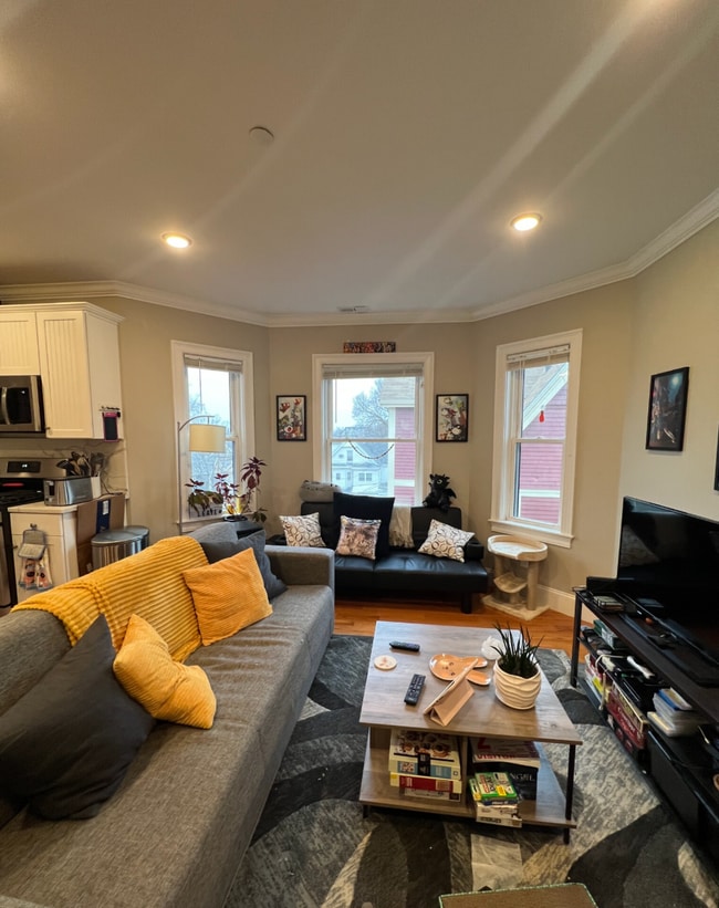 Photo - 118 Holland St