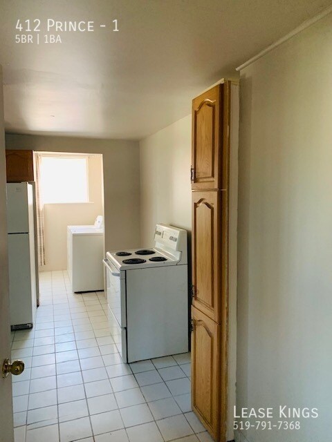 Photo - LARGE AND FURNISHED MAIN FLOOR UNIT-  ALL ... Unit 1