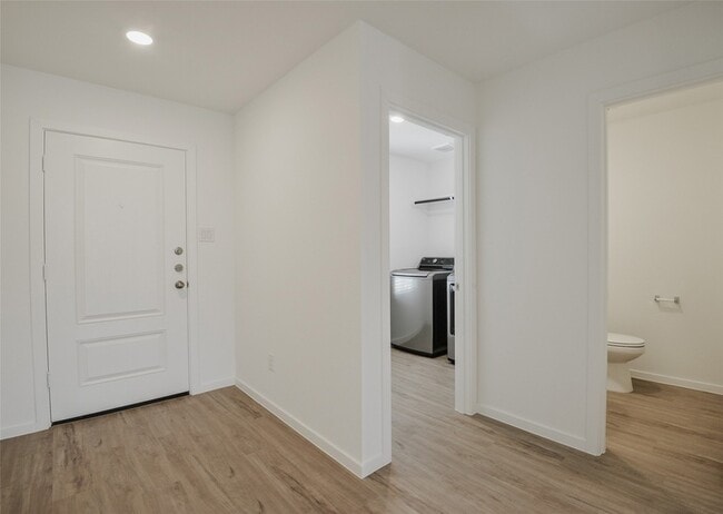 Photo - 21811 Carpineti Ln