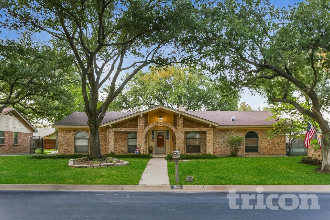 Photo - 216 Baker Dr House