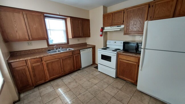 Photo - 2390 Neil Ave