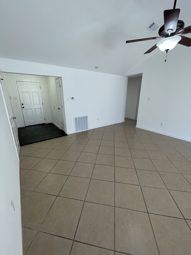 Photo - 3617 Charles Dr