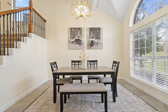 Photo - 1339 Barclay Dr