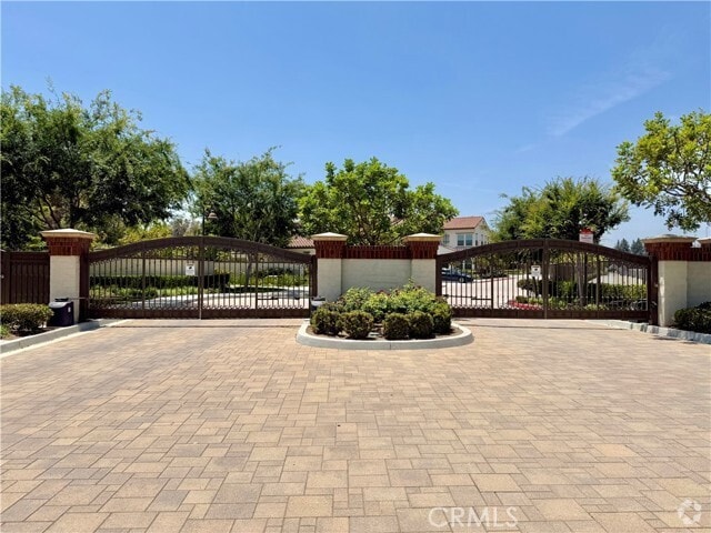 Building Photo - 2462 Sanabria Ln Rental