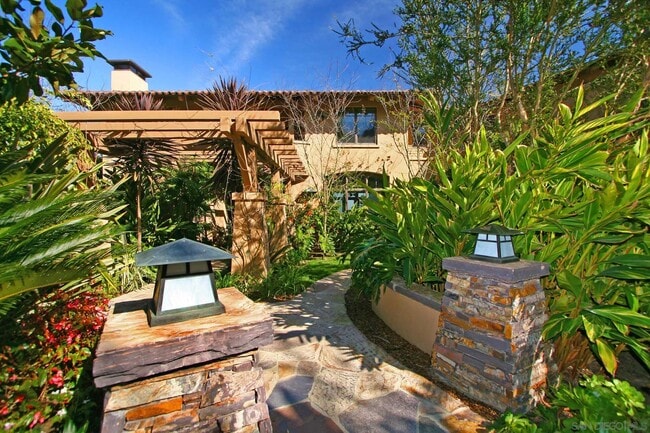 Photo - 6717 La Jolla Scenic S Dr