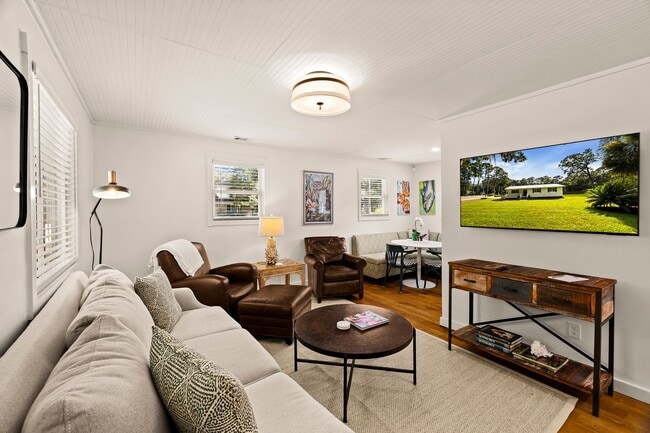 Photo - 151 Rendant Ave